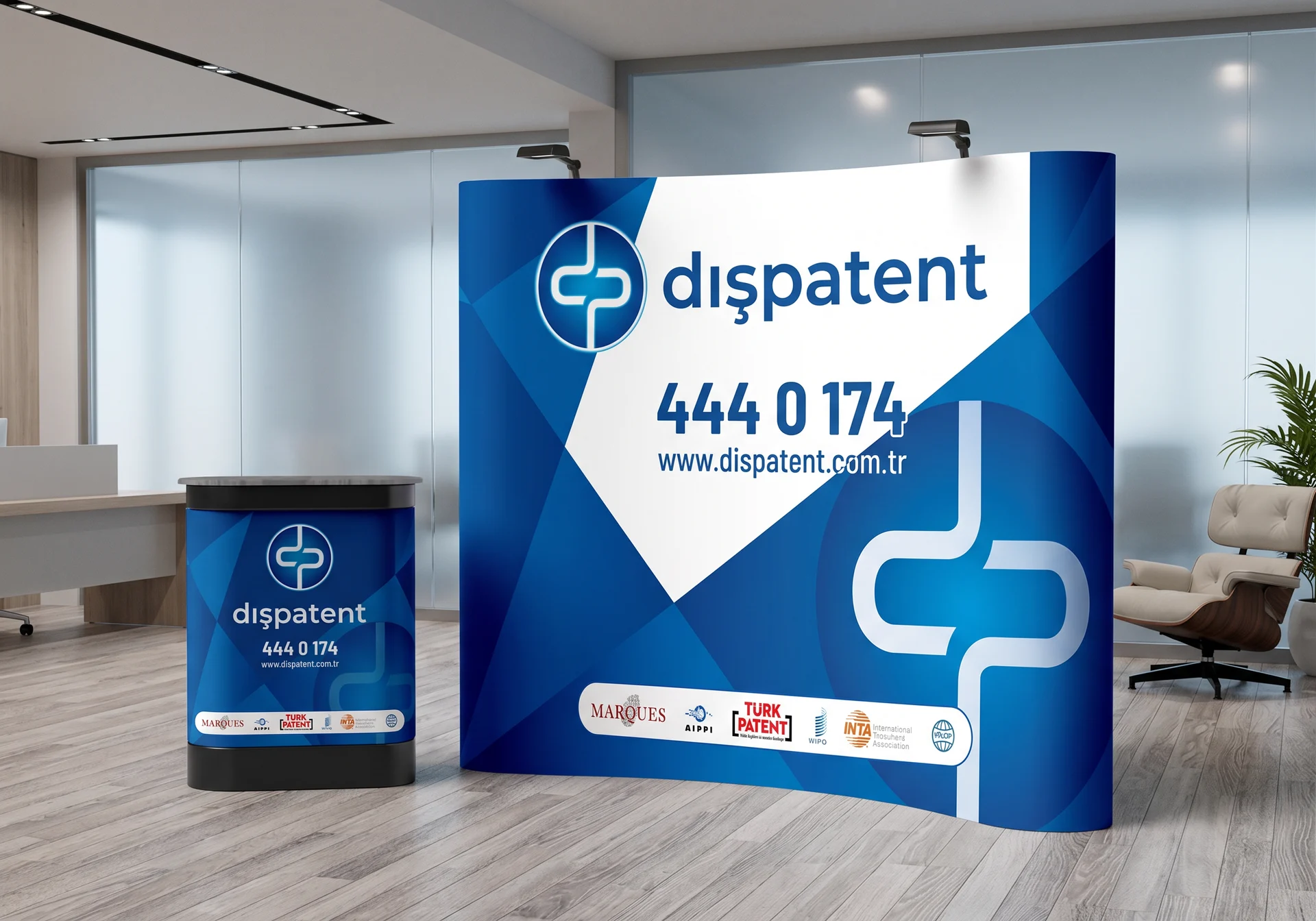 Dışpatent — Fuar Standı Tasarımı, Selçuk Aker